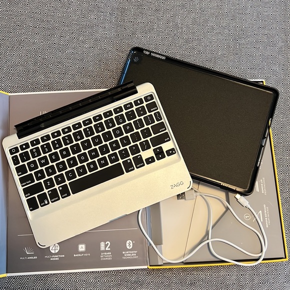 Zaag slim tablet keyboard with detachable case - Picture 6 of 10